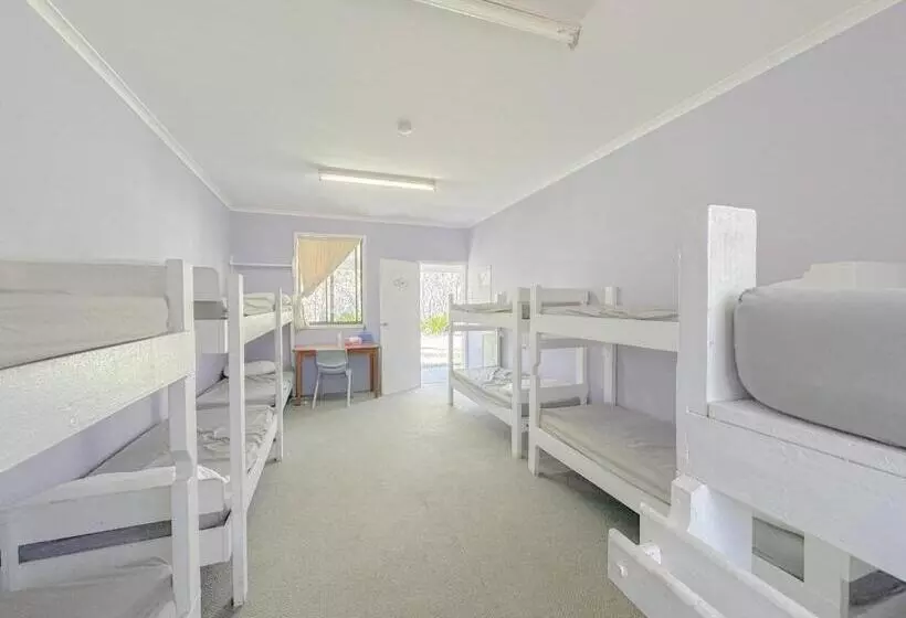 Hotelli Sydney Farm Stay    Live With Nature And Animals