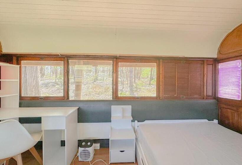 Отель Sydney Farm Stay Live With Nature And Animals