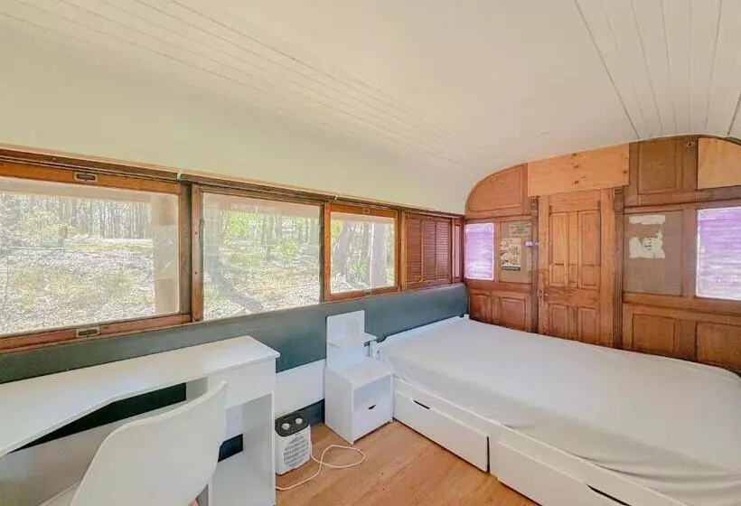 Hotelli Sydney Farm Stay    Live With Nature And Animals