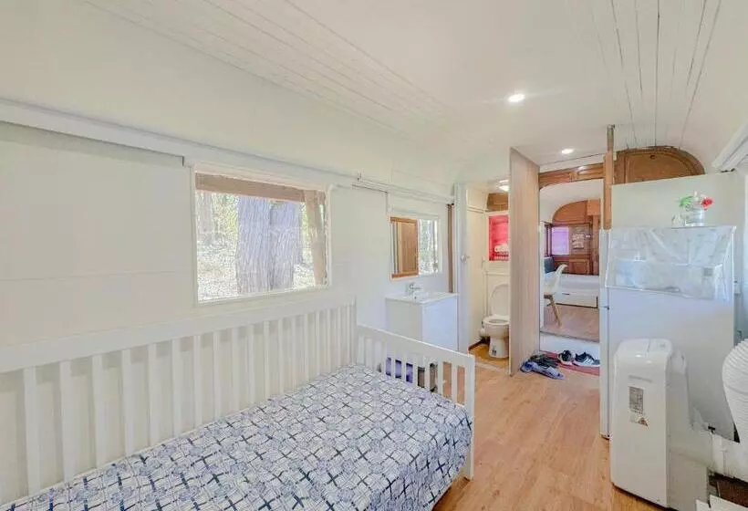 Hotelli Sydney Farm Stay    Live With Nature And Animals