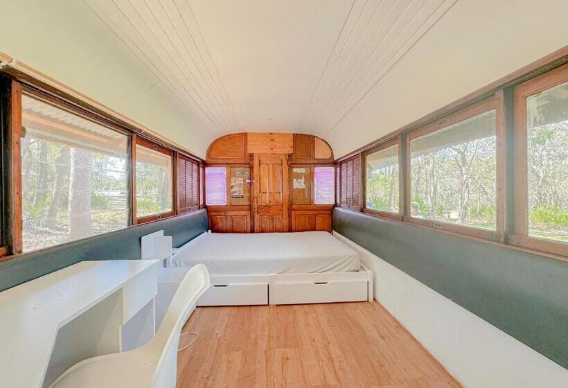 Отель Sydney Farm Stay Live With Nature And Animals