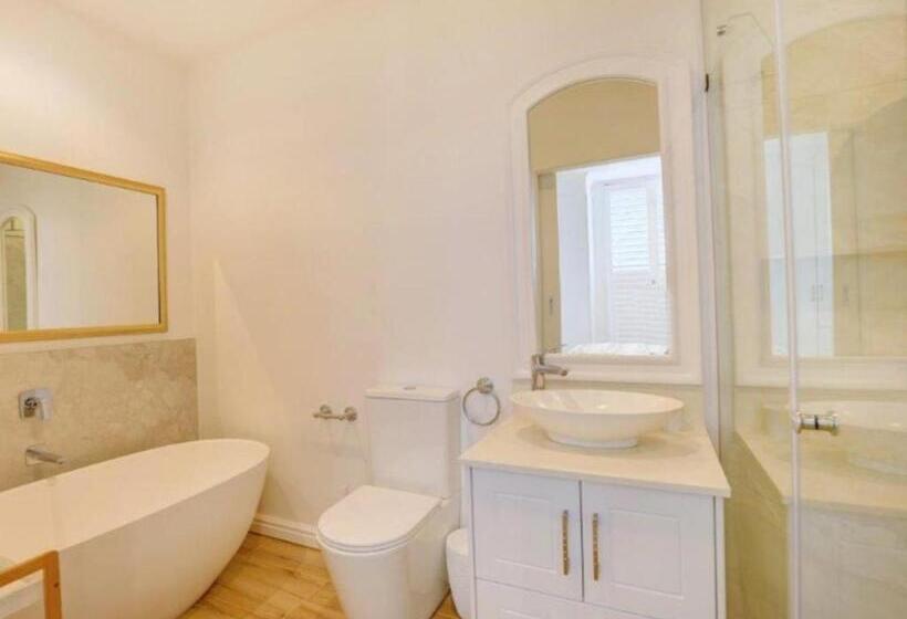 Пансион Beautiful Gate