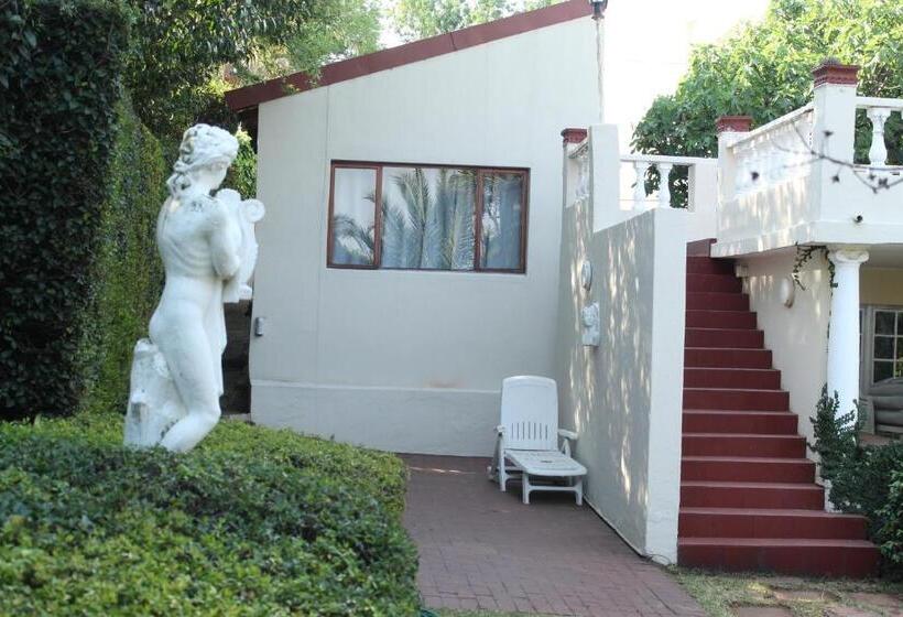 פנסיון Deluxe Queen Suite