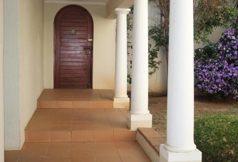 פנסיון Deluxe Queen Suite