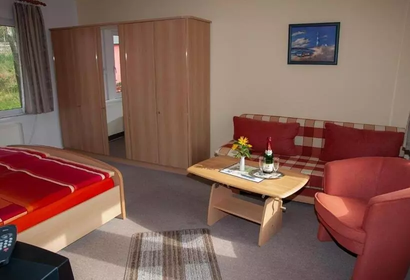 ペンション Doppelzimmer Mit Gemeinschaftsbad Fuer 2 Personen Auf Ruegen H4zi1
