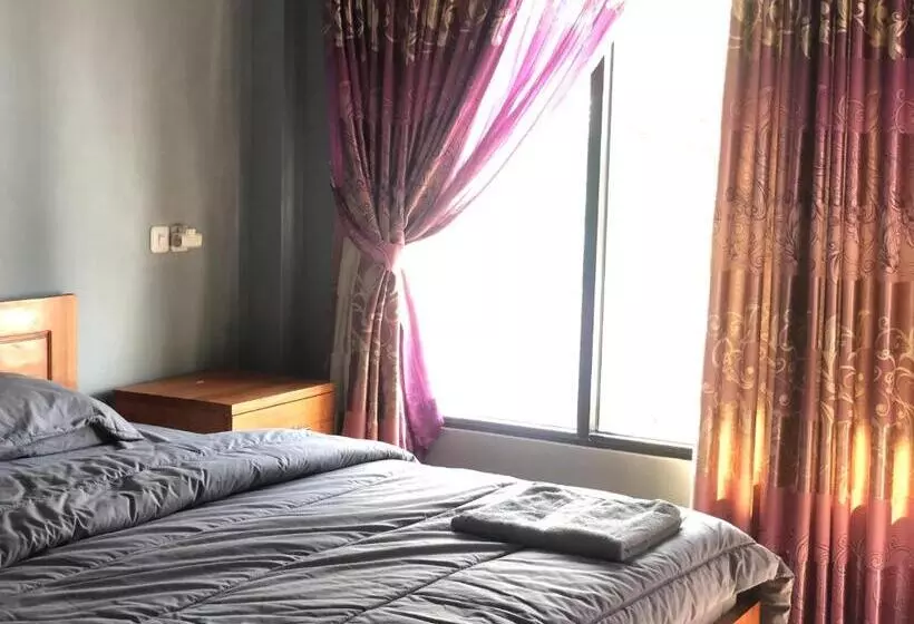 ペンション Nurbata Holding S Homestay