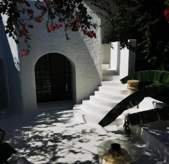 Pensione The Cypresses