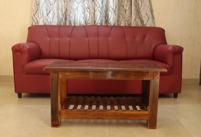 Pradee Queen Resorts