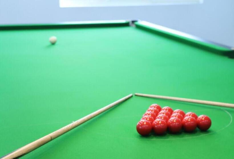 Pradee Queen Resorts