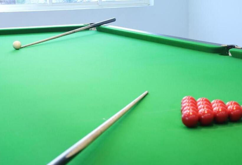 Pradee Queen Resorts