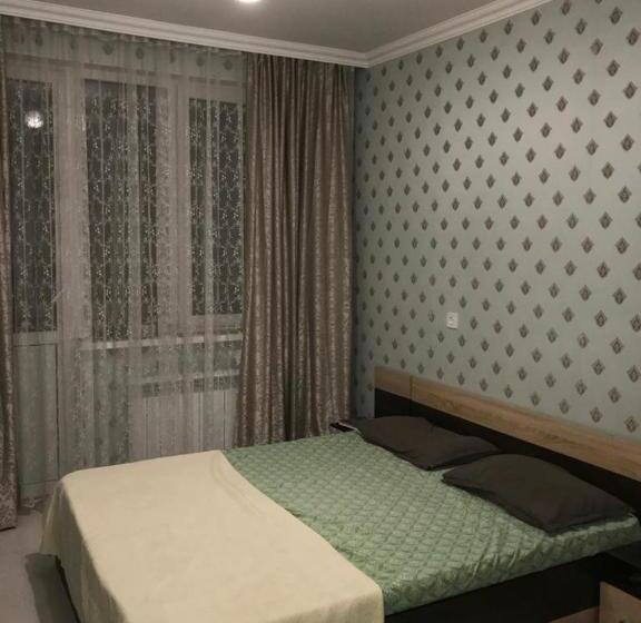 Royal Apartments R House