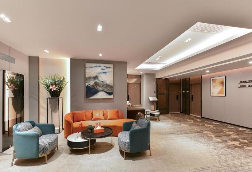 Yunga Yee Tsui Apartments云嘉倚翠公寓