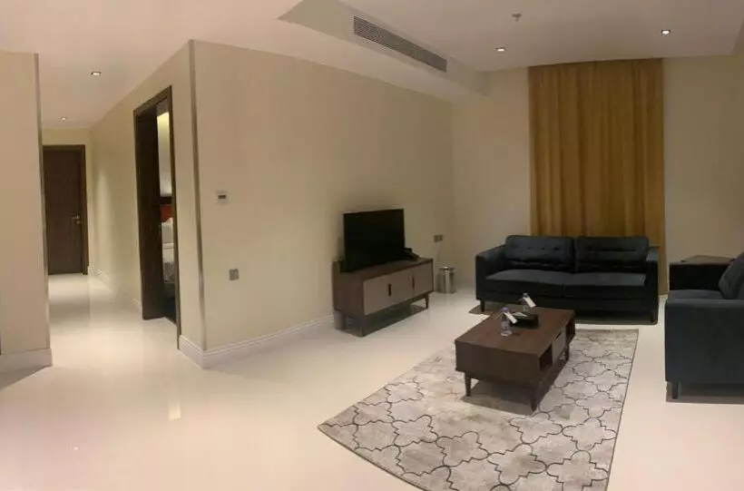 حيات الفرسان الفندقية