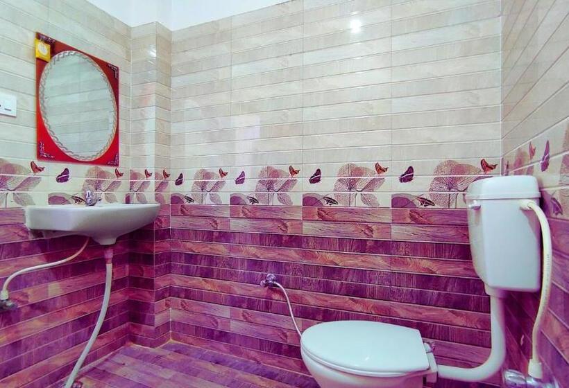 7 Seas By Shrigo Hotels