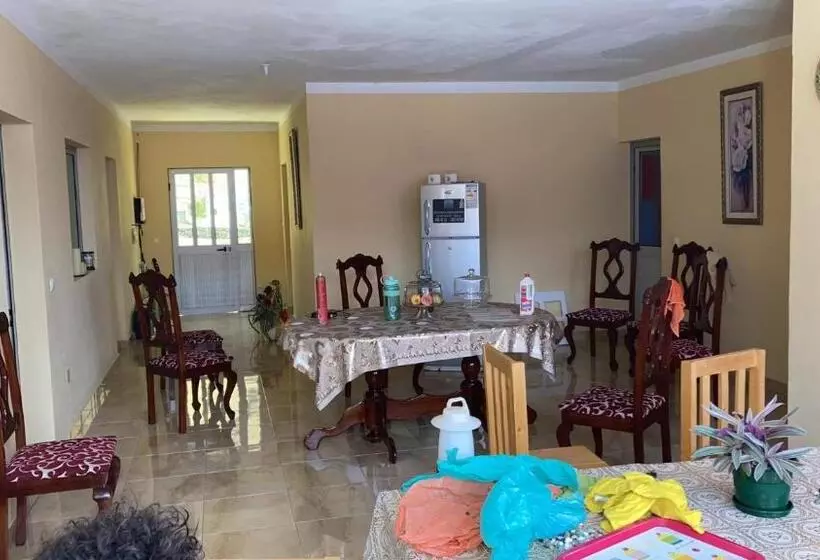 تختخواب و صبحانه Casa Adriano & Filomena Montrond