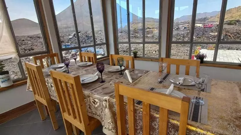 تختخواب و صبحانه Casa Adriano & Filomena Montrond