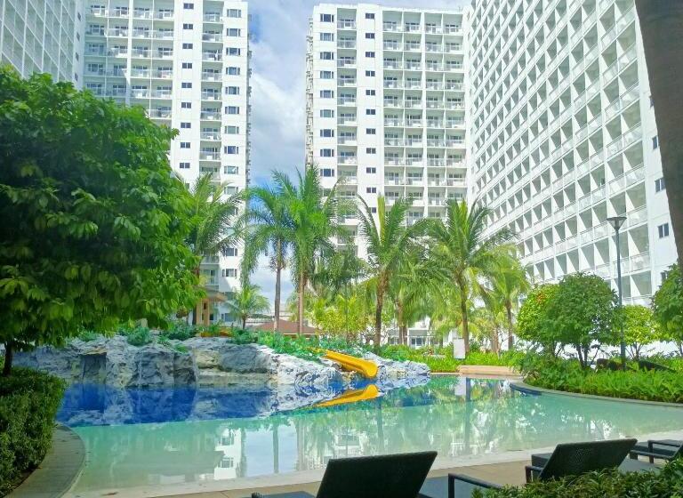Chillax Condotel   Shore Residences