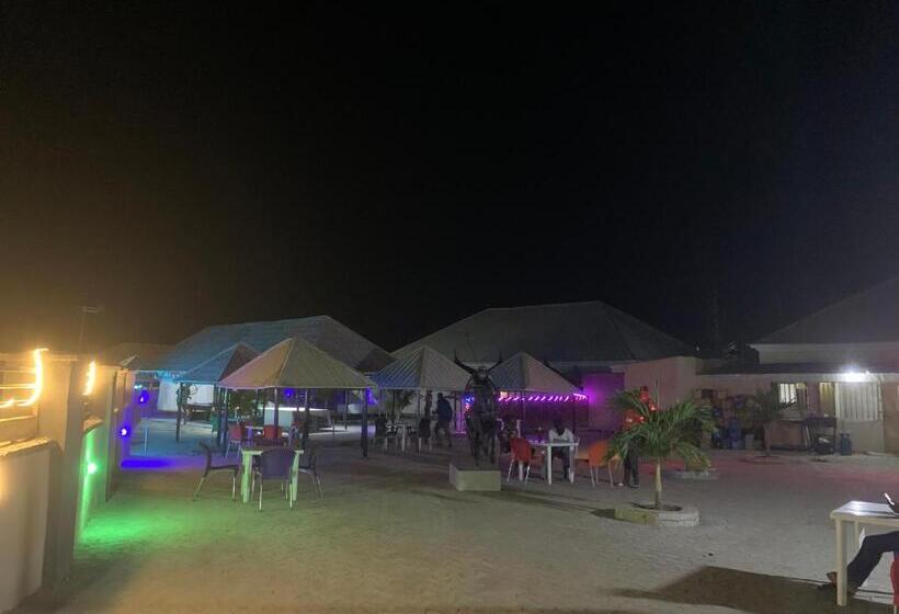 هتل Abuja Resort And Gardens