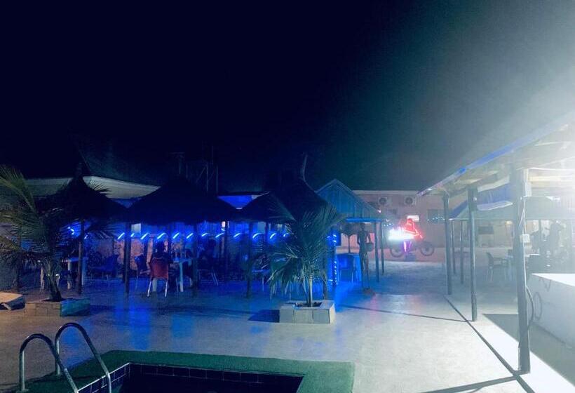 هتل Abuja Resort And Gardens