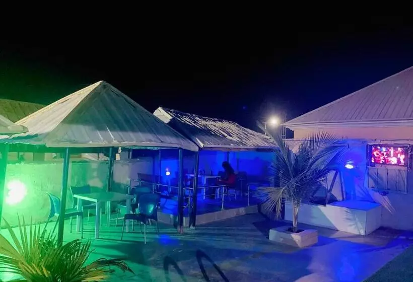 هتل Abuja Resort And Gardens