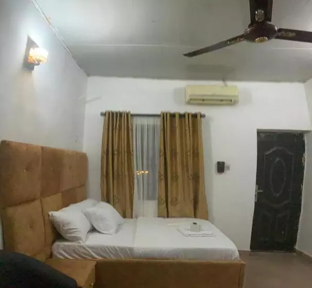 هتل Abuja Resort And Gardens