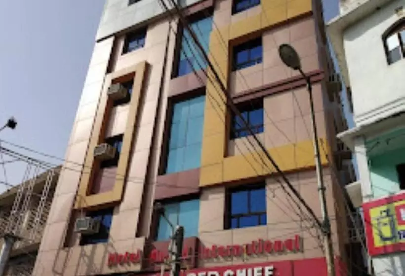 ホテル Anand International Bihar