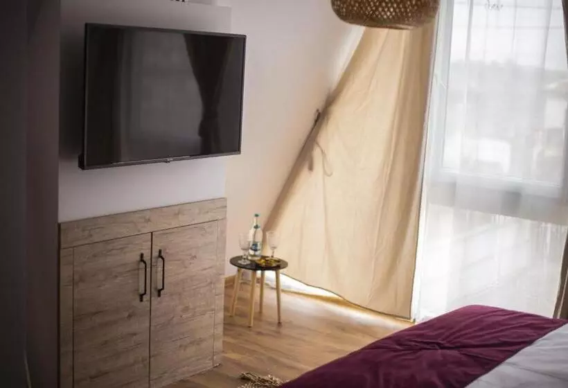 ホテル Anasta Guesthouse