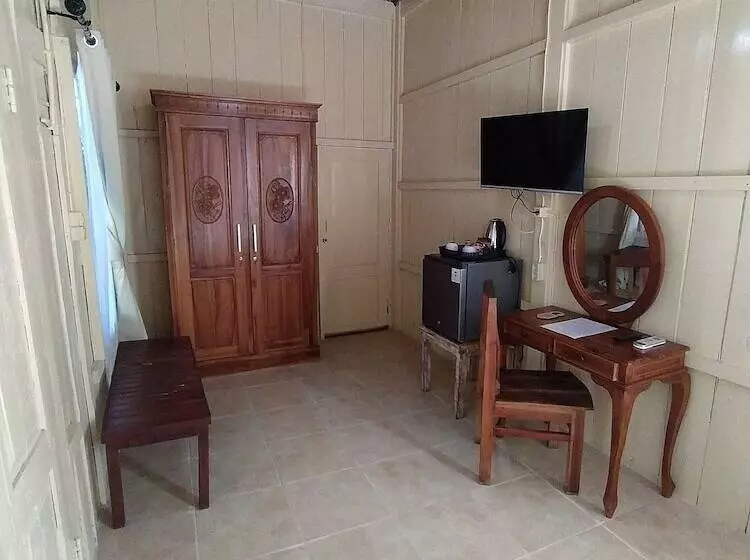 Hotelli Ashvattha Villa Canggu
