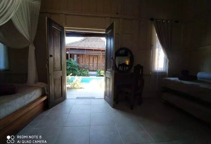 Hotelli Ashvattha Villa Canggu