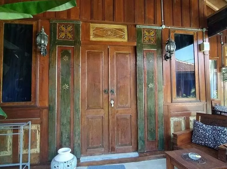Hotelli Ashvattha Villa Canggu