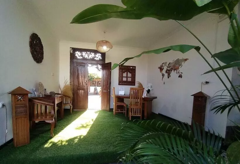 Hotelli Ashvattha Villa Canggu