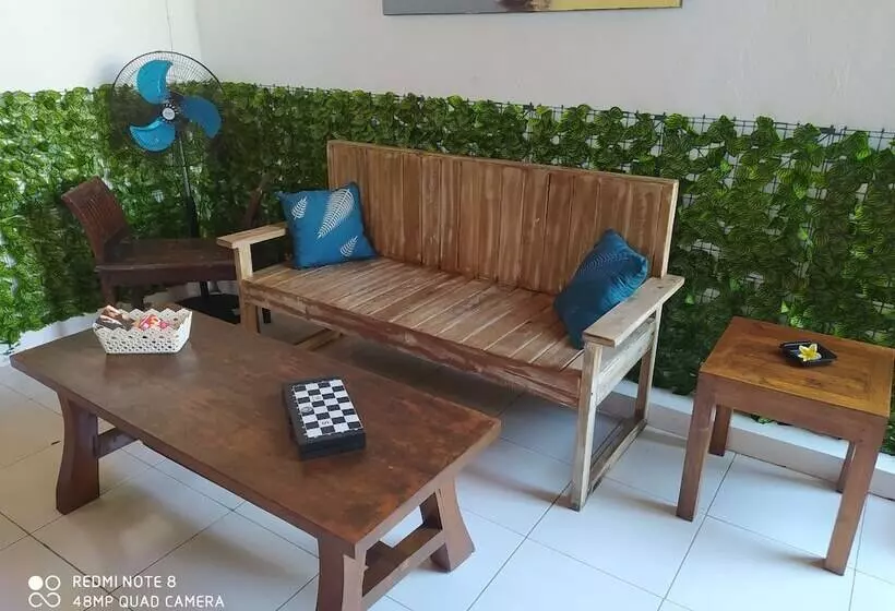 Hotelli Ashvattha Villa Canggu
