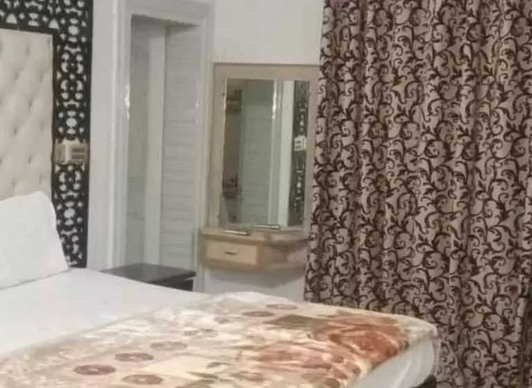 Hotel Bodla Royal