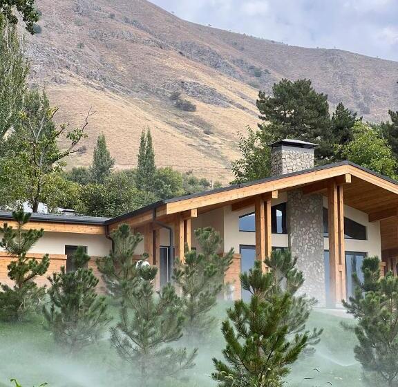 Hotel Burchmulla Resorts