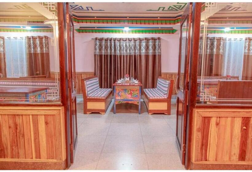בית מלון כפרי Dragon Inn, Gangtok