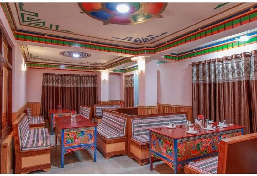 בית מלון כפרי Dragon Inn, Gangtok