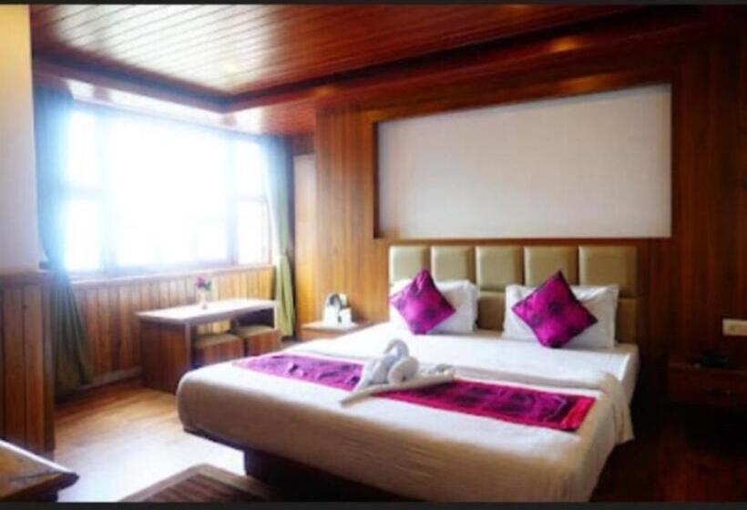 בית מלון כפרי Dragon Inn, Gangtok