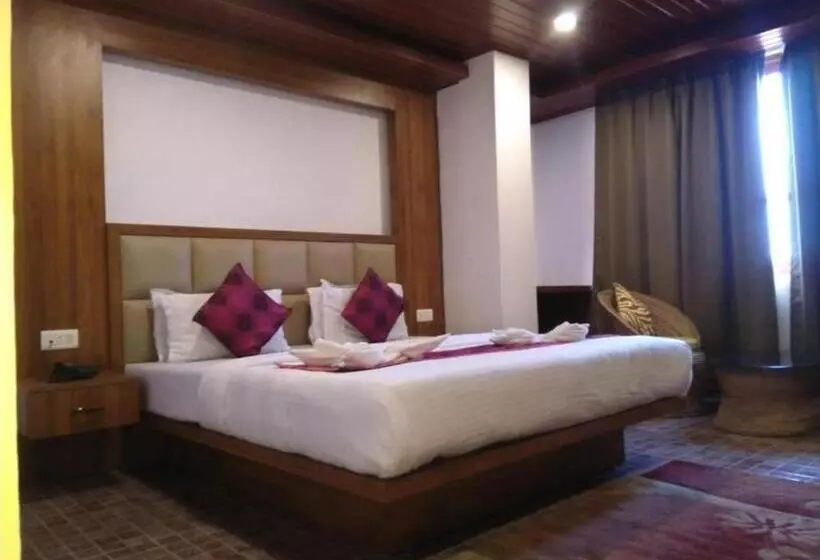 ホテル Dragon Inn, Gangtok