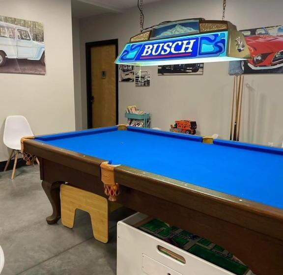 فندق Galactic Star Wars Getaway Sleep Pods For Eight