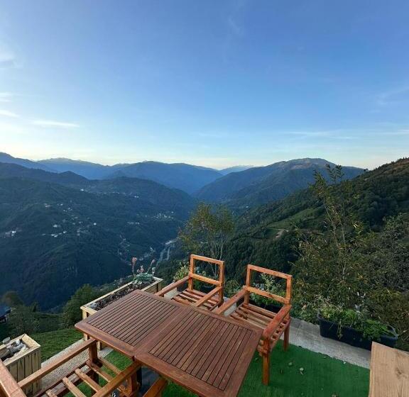 هتل Gürgen Vadi̇si̇ Bungalov