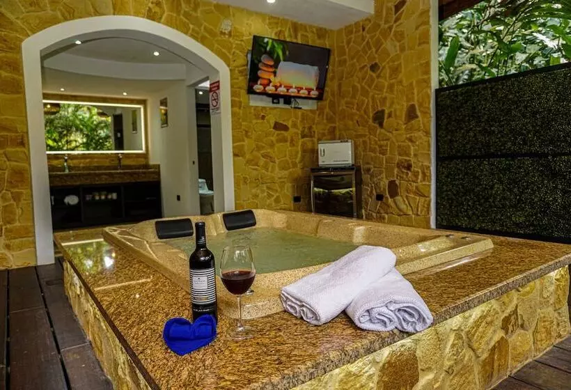 Hotelli Palo Alto Glamping