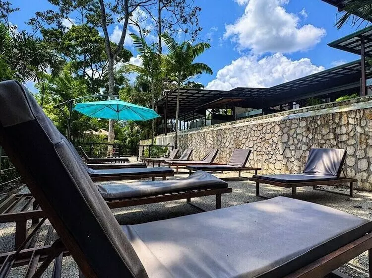 Hotelli Palo Alto Glamping