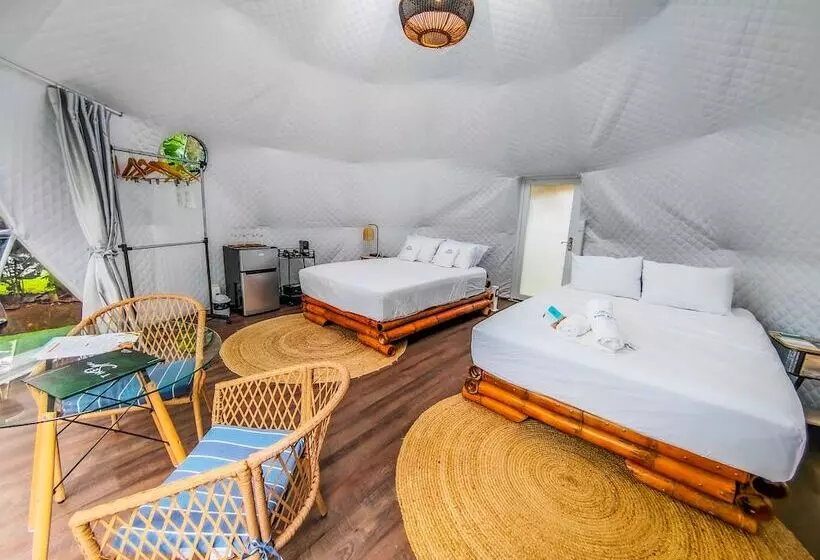 Hotelli Palo Alto Glamping