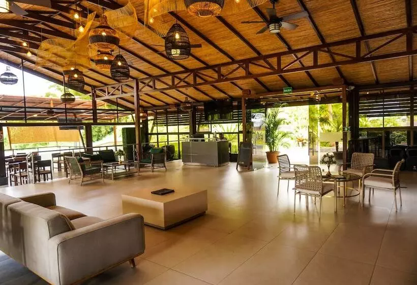 Hotelli Palo Alto Glamping