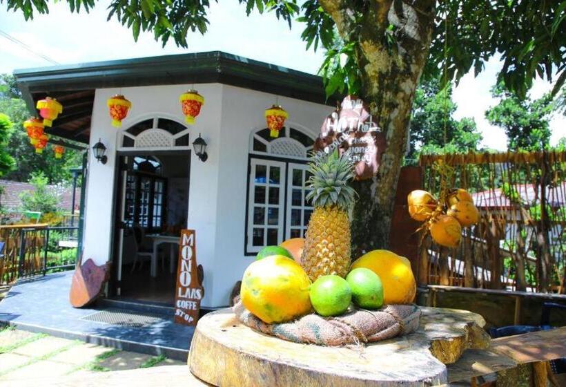 Hotelli Rp Rohamton Bungalow And Coffee Bar