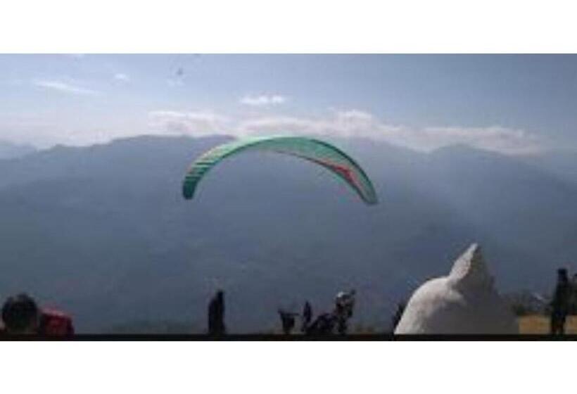 בית מלון כפרי Siniolchu Pelling , New Helipad Road , Pelling , Sikkim