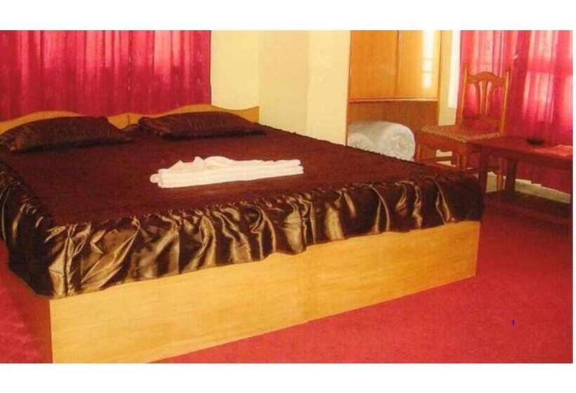 בית מלון כפרי Siniolchu Pelling , New Helipad Road , Pelling , Sikkim