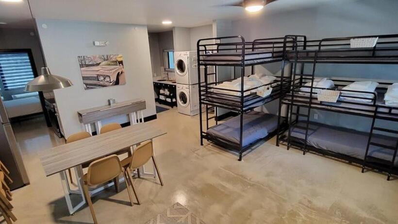 فندق Yacht Two Staycation Suite Near Hidden Valley Ski