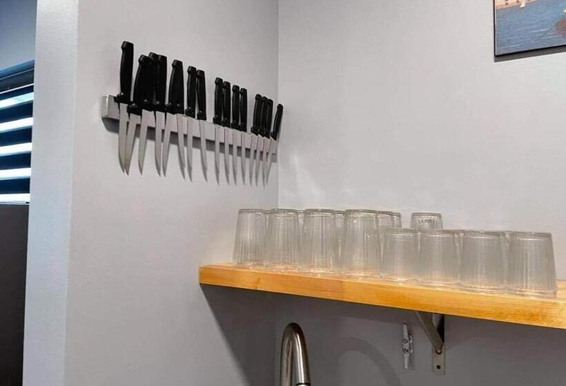 فندق Yacht Two Staycation Suite Near Hidden Valley Ski