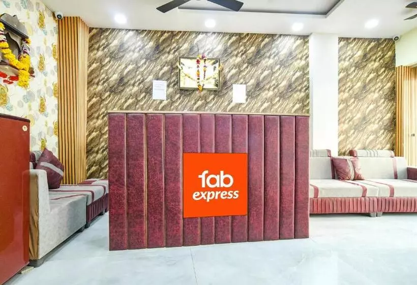 Hotel Fabexpress Dev Shree Palace